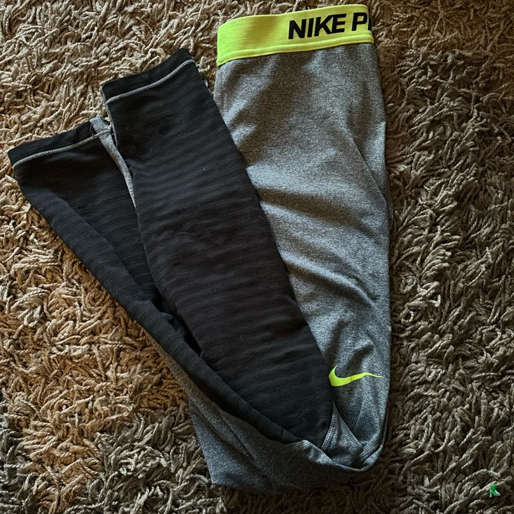 Nike leggings size small